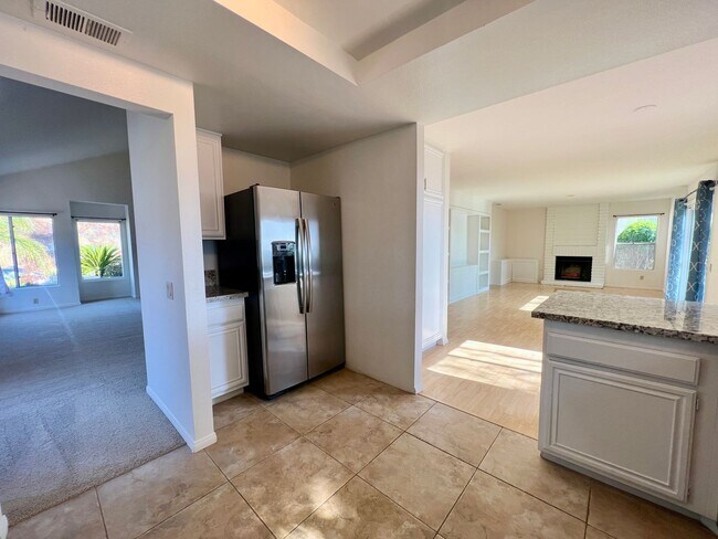 Building Photo - *MOVE IN SPECIAL* Spacious 4BD/2.5BTH Hous...