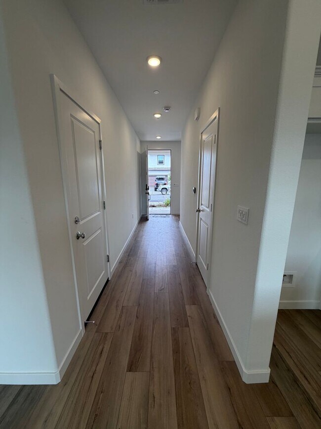 Building Photo - 3 Bedroom | 2.5 Bathroom | New single family home