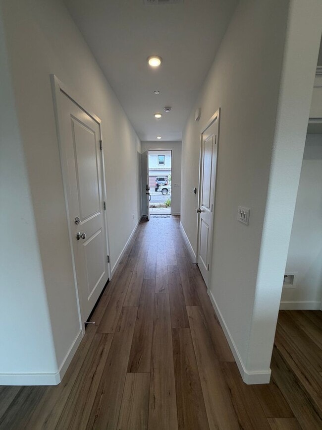 Foto del edificio - 3 Bedroom | 2.5 Bathroom | New single family home