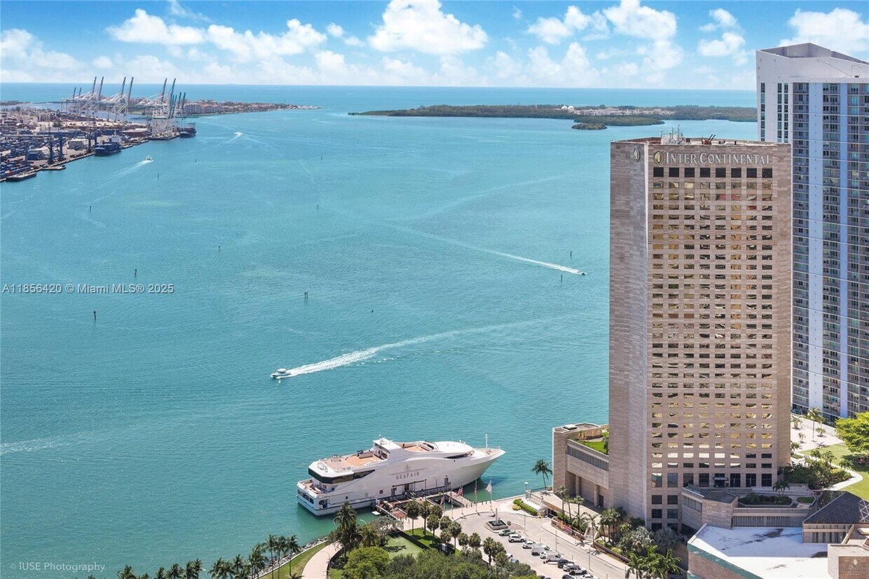 Primary Photo - 50 Biscayne Blvd