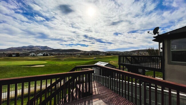 Foto del edificio - Beautiful 3 bedroom 2 bath home is Eagle M...