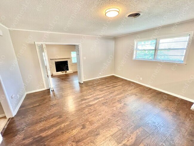 Foto del edificio - 19 Avon Pl