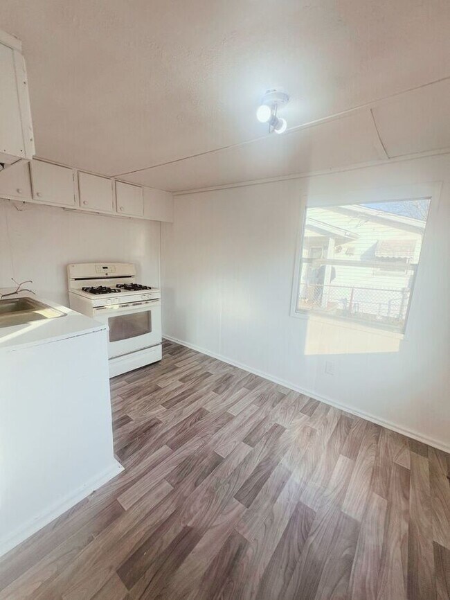 Foto del edificio - Cozy and affordable 2-bedroom