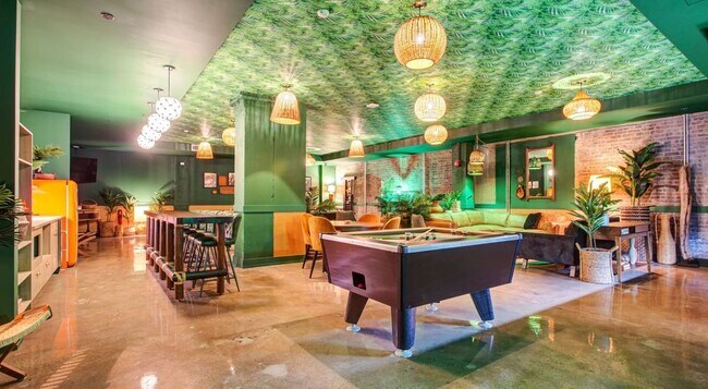 Foto del edificio - 1135 W Winona St