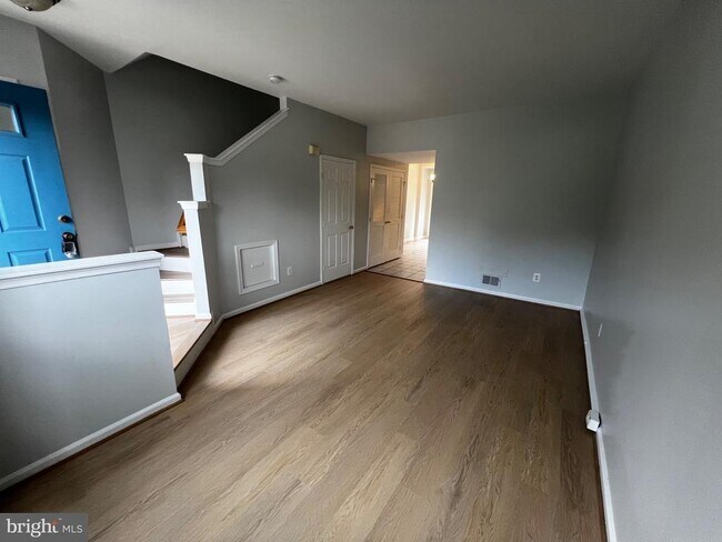 Foto del edificio - 44211 Litchfield Terrace