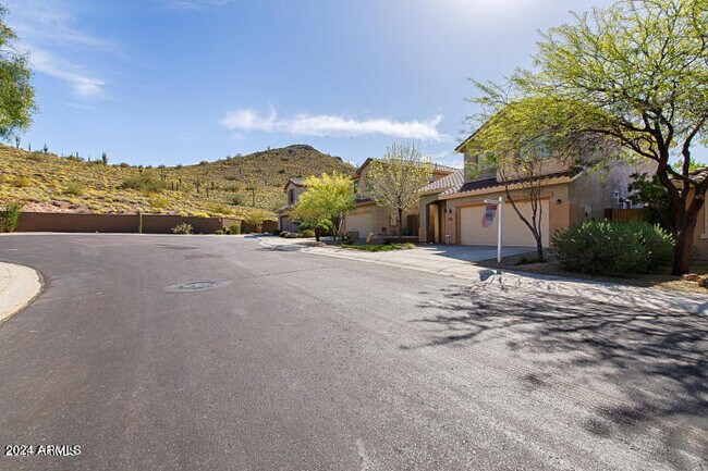 Foto del edificio - 3731 Desert Creek Ct
