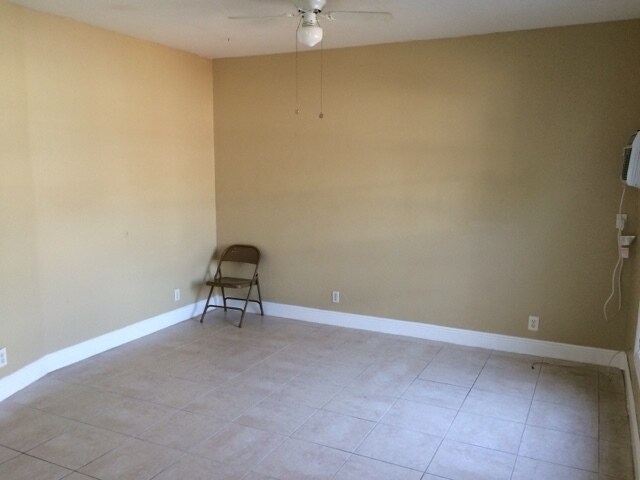 Foto del edificio - 715 SW 2nd Ct