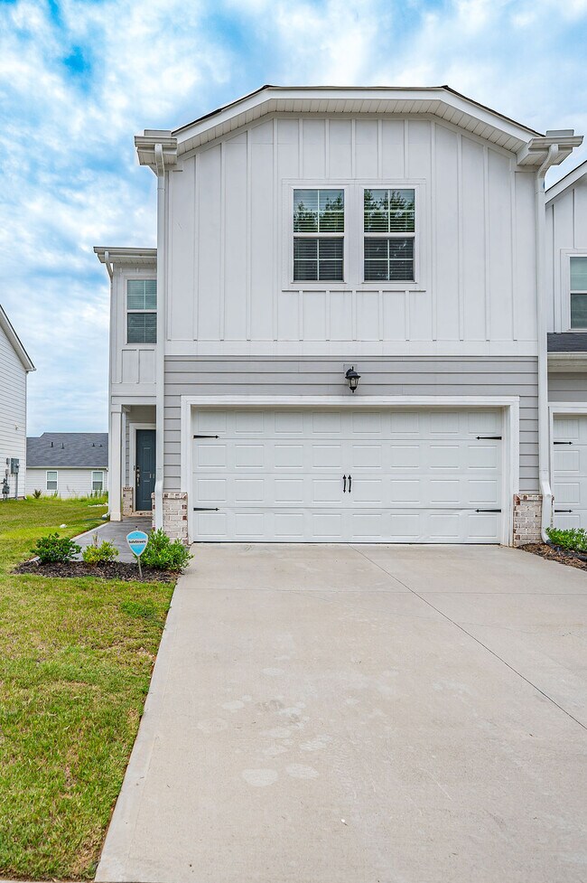 Building Photo - 115 Ted Dr