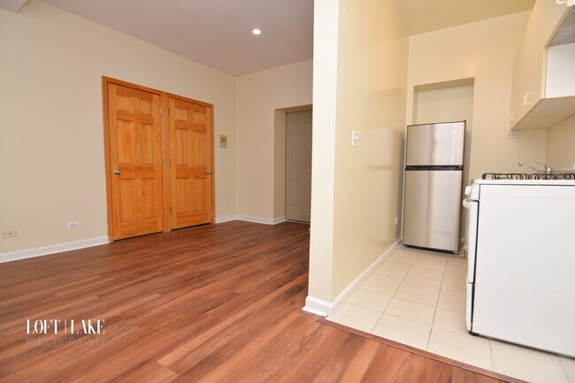 Foto del edificio - 6250 N Winthrop Ave