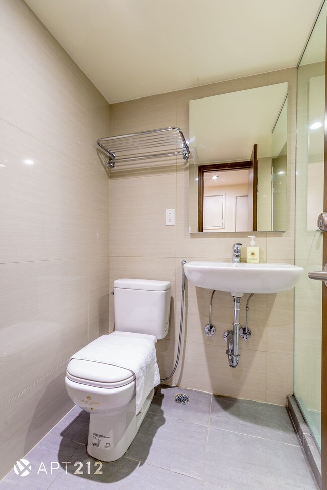 Foto del edificio - 336 E 15th St