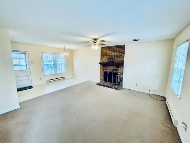 Building Photo - 2100 Brickhaven Dr