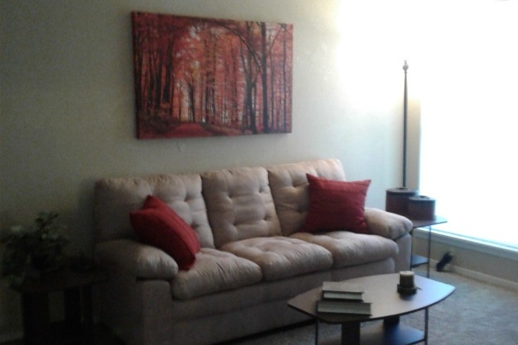 Foto principal - 801 Golfcrest Dr