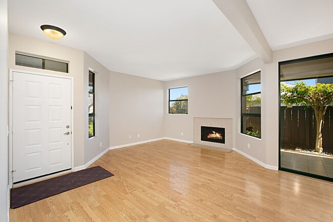 Building Photo - Corner 2 bedroom 2 bathroom with 2 patios ...