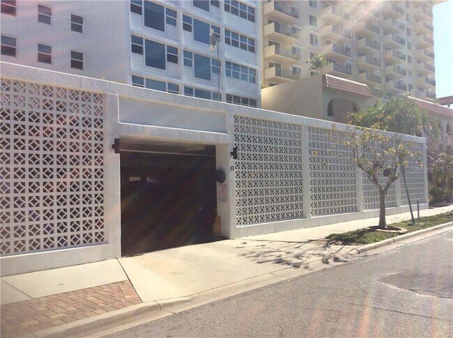 Foto del edificio - 33 S Gulfstream Ave