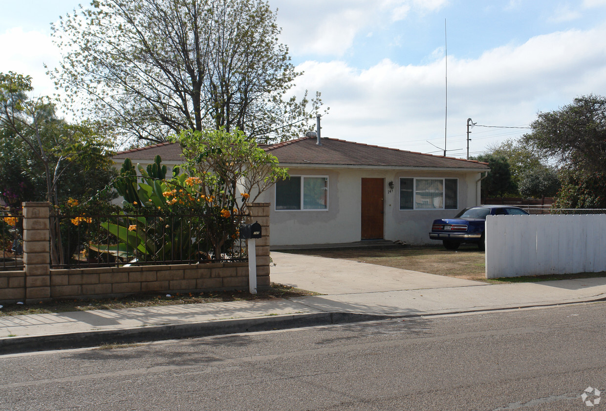 Foto principal - 745-753 Dorothy St