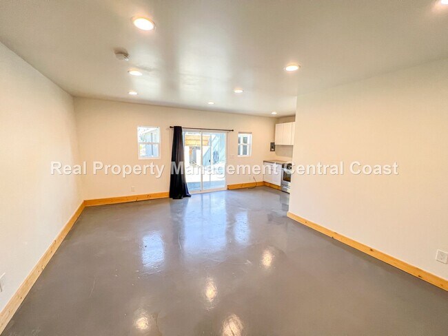 Foto del edificio - AVAILABLE NOW - Updated Studio in San Luis...