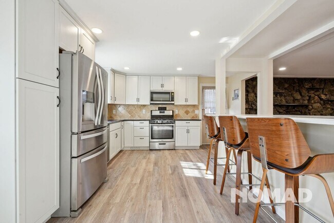 Foto del edificio - Spacious 5BR House in Westminster - Washer...