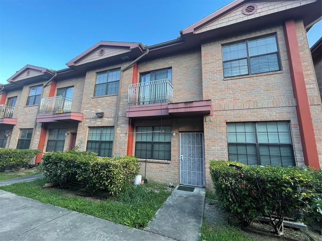 9400 Bellaire Blvd Unit 203, Houston, TX 77036 Condo for Rent in