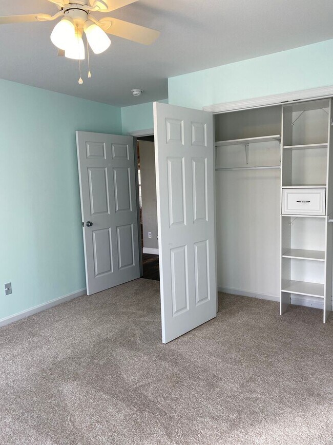 Foto del edificio - 112 Michelle Ward Ln