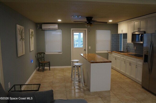 Foto del edificio - 483 Church St