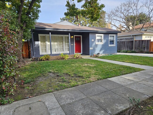 Foto del edificio - Charming 3 Bedroom Home in Southgate Neigh...
