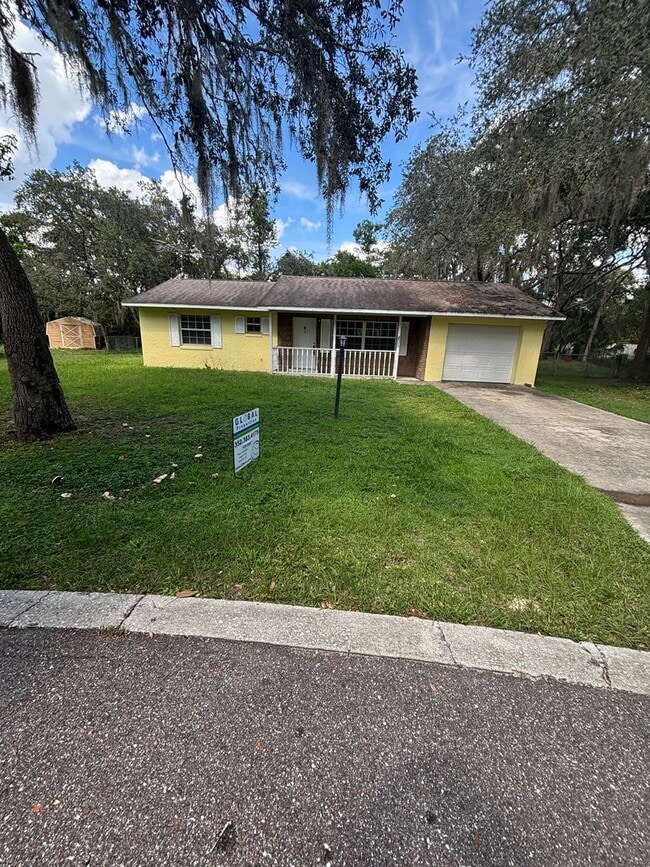 Building Photo - 405 Lily Pad Ln