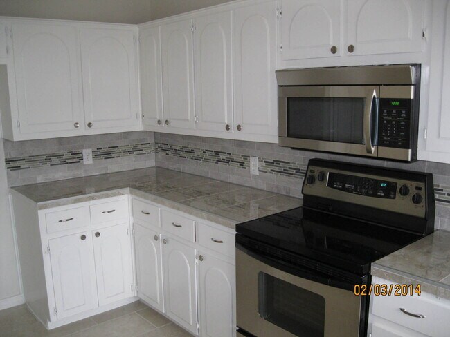 Building Photo - Cedar Park: Riviera Springs