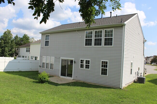 Building Photo - 4029 Crowfield Dr