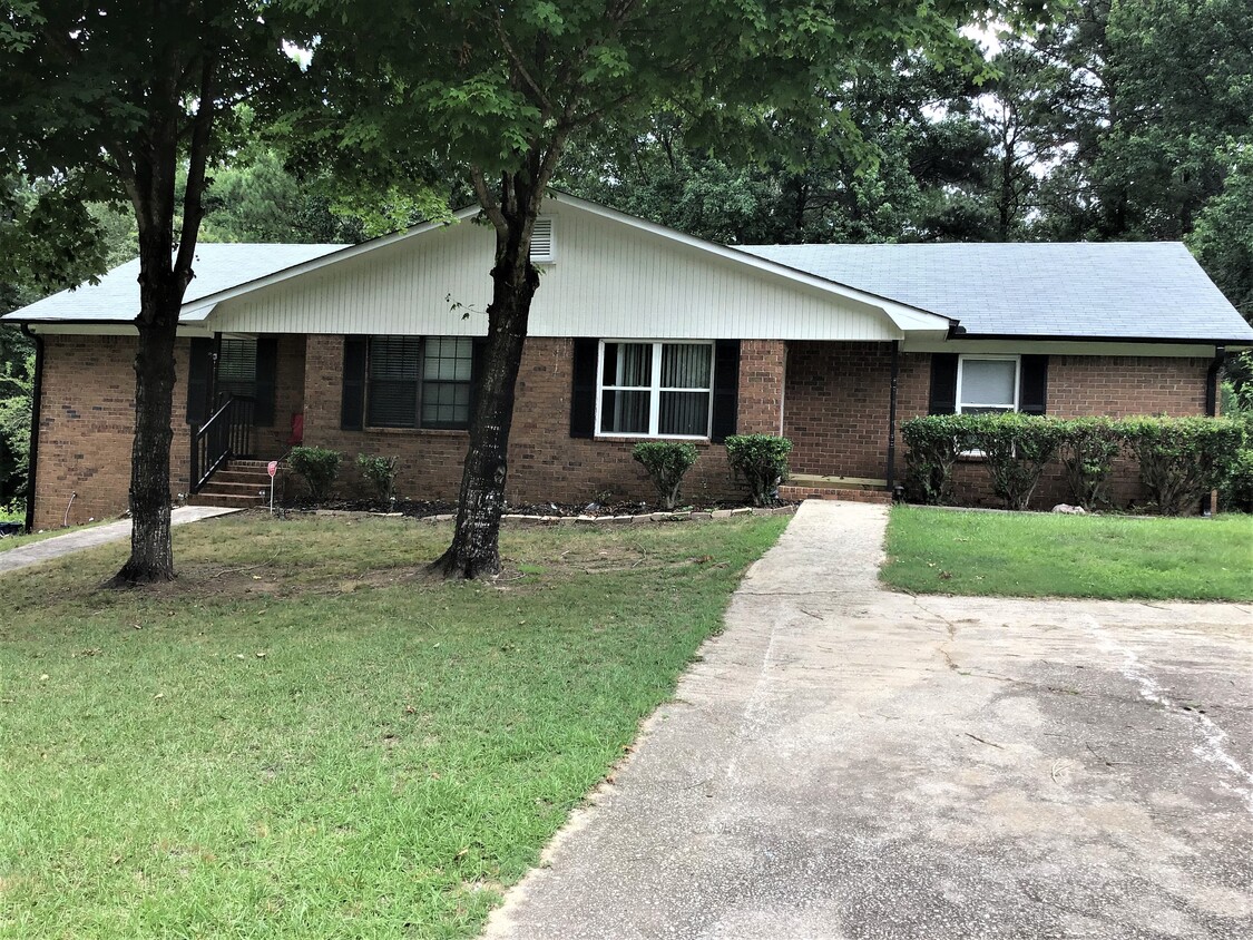 1690 Nutmeg St, Douglasville, GA 30134 Townhome Rentals in