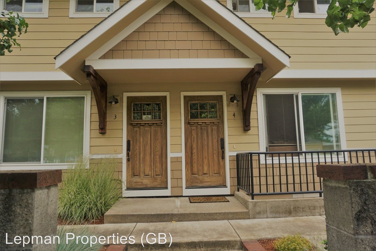 Primary Photo - 305 SE 6th Ave