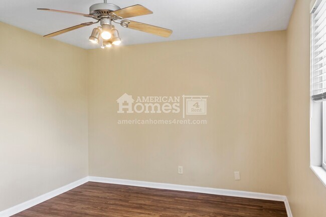 Building Photo - 3188 Summitrun Drive