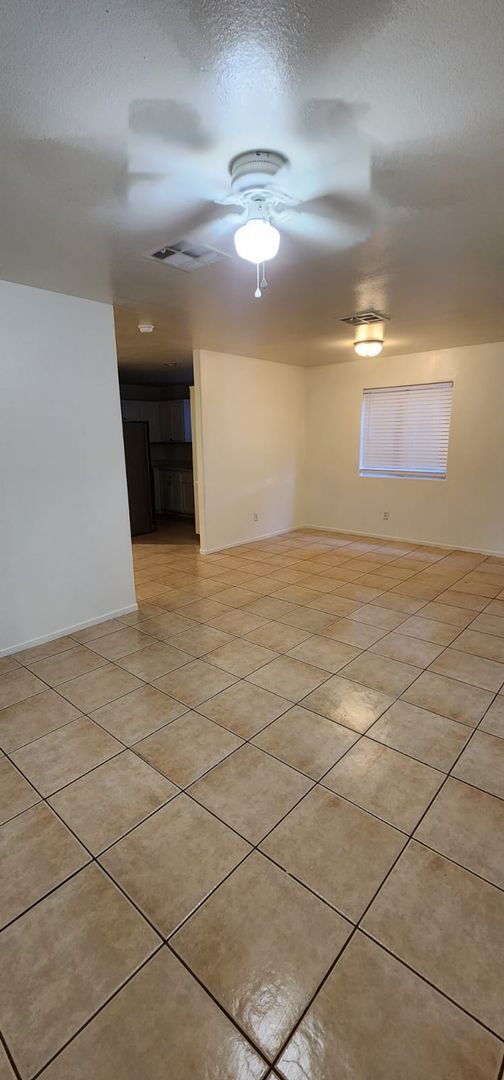 Foto del edificio - Beautiful 3-Bed, 2.5-Bath Home in Las Vegas