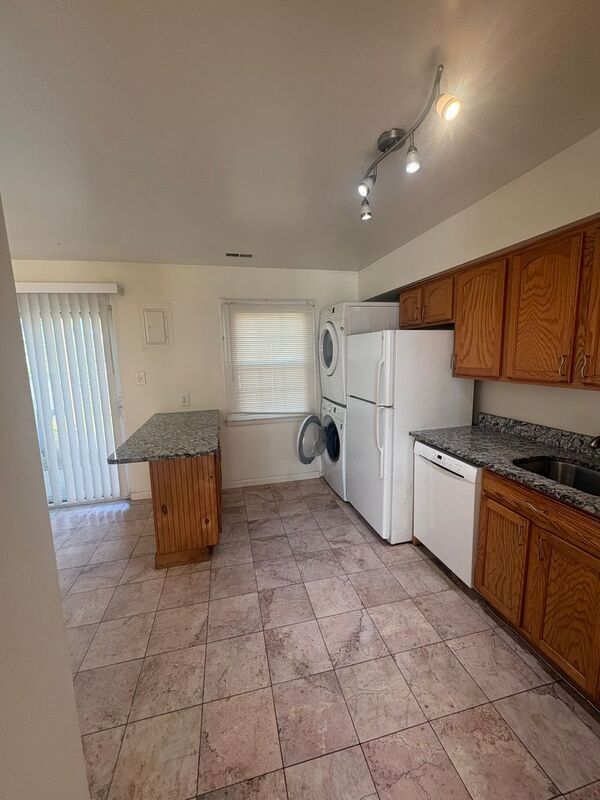 Foto del edificio - 5521 Walther Ave