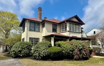 Building Photo - 199 Hillside Ave