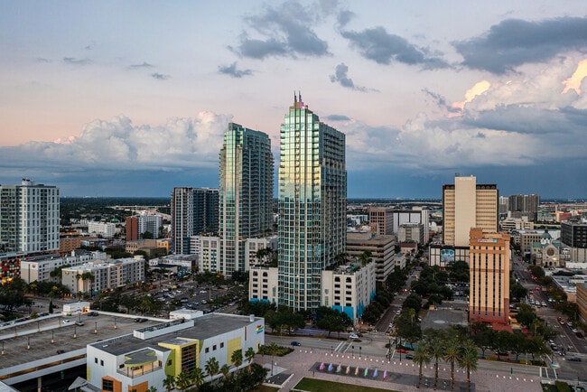 Photo - 777 N Ashley Dr Townhome