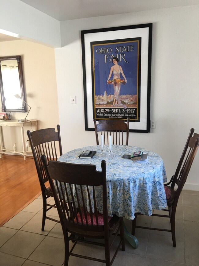 Foto del edificio - 1219 Parker St