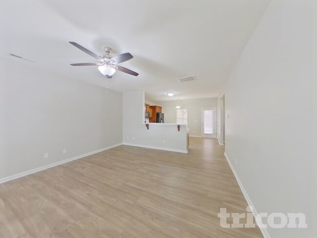 Foto del edificio - 2491 Marthas Ridge Dr