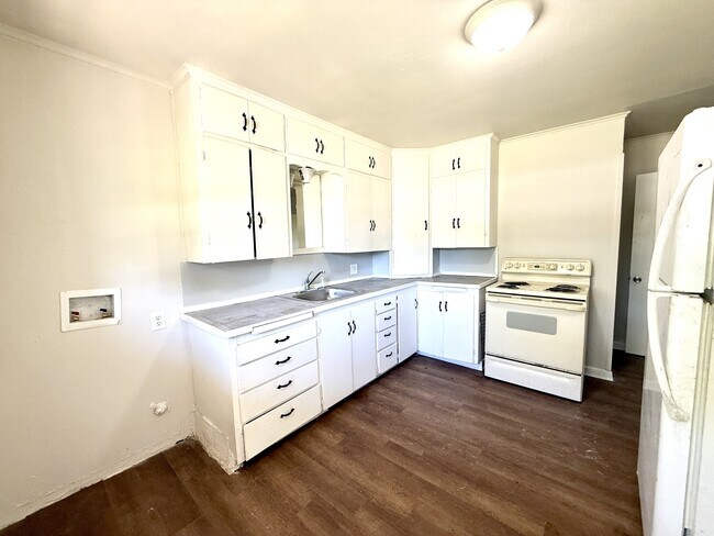 Foto del edificio - 1514 Harris St NW