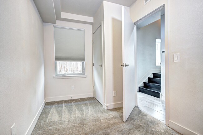 Foto del edificio - 1623 Julian St