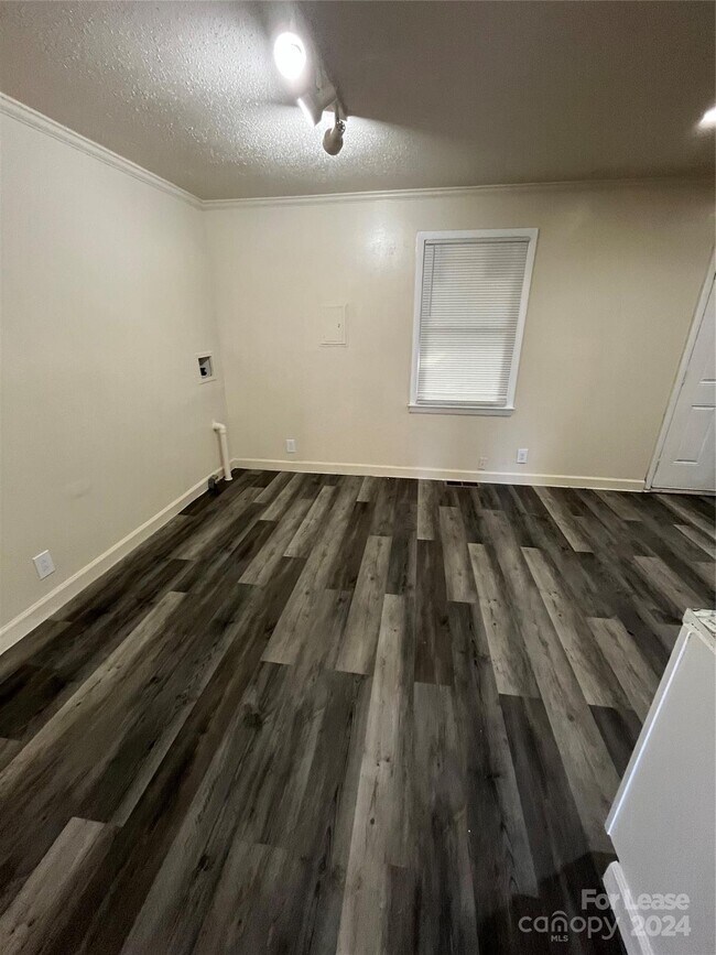 Foto del edificio - 5637 Coulee Pl