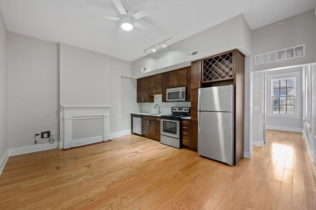 Photo - 516 E 13th St Apartment