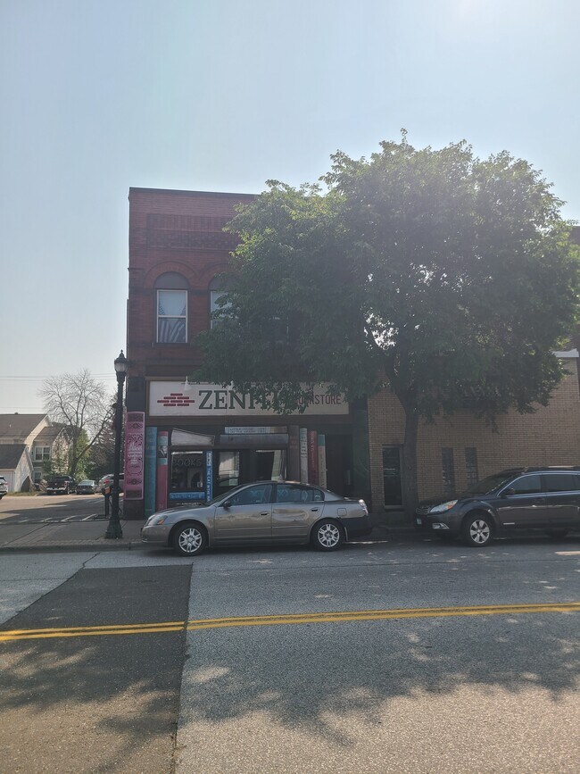 Foto del edificio - 318 N Central Ave