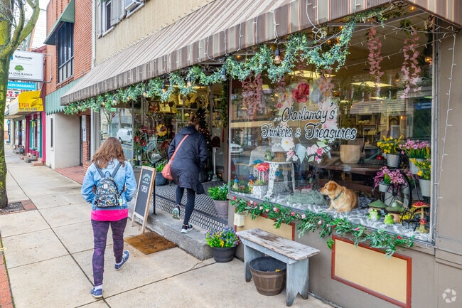 Charlamay’s Trinkets and Treasures is one of the several boutique shops found in Elizabethtown.