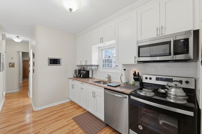 Building Photo - 532 Palisade Ave