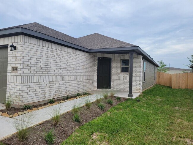 Building Photo - 14930 Dane Ct