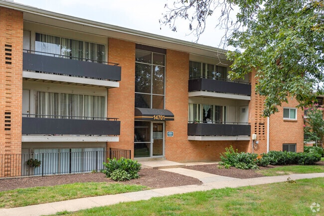 Foto del edificio - Laurel Pines