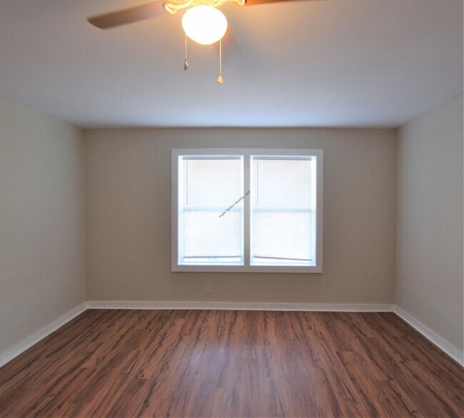 441 Clarence St Unit 5, Lake Charles, LA 70601 Room for Rent in Lake