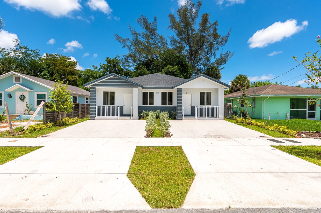 Photo - 638 NW 15th Ave (Fort Lauderdale, FL)