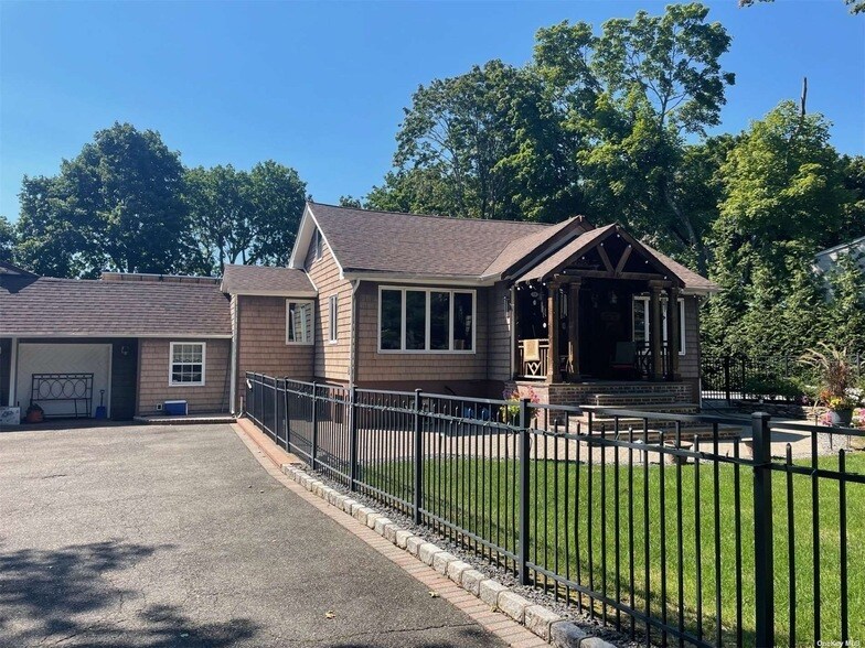 Primary Photo - 26 Altamore St