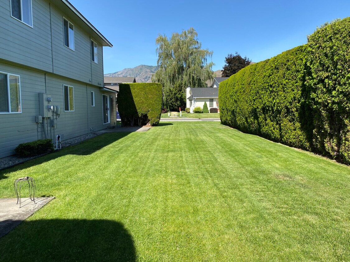 Building Photo - 1504 Danawood Dr